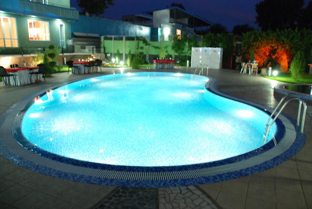 Advantage Hotel サマルカンド エクステリア 写真